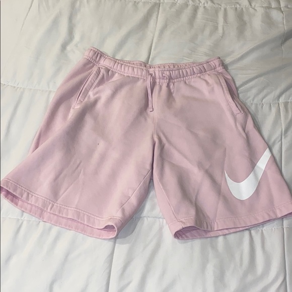 nike men's club fleece shorts pink